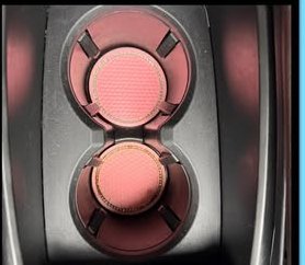 Detailed centre console and interior